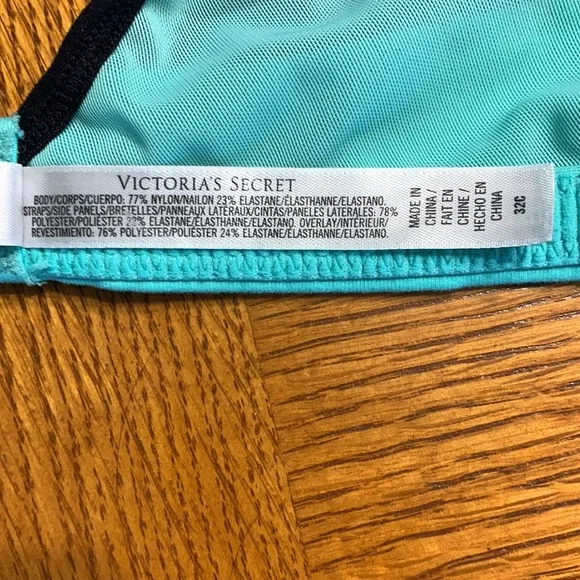 🍓3/$15🍓Victorias Secret VSX Sport Bra 32C - Picture 6 of 6